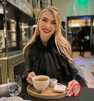 Detaliul care i-a pus pe fanii artistei pe gânduri / foto: Instagram