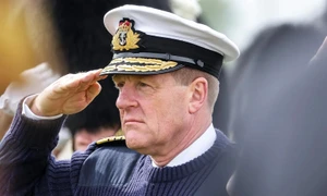 Amiralul Sir Ben Key, comandantul Marinei Regale Britanice  foto  X jpeg