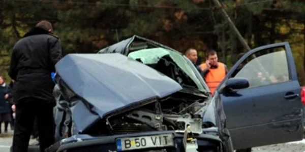 Skoda neagră care a provocat accidentul are numere de București