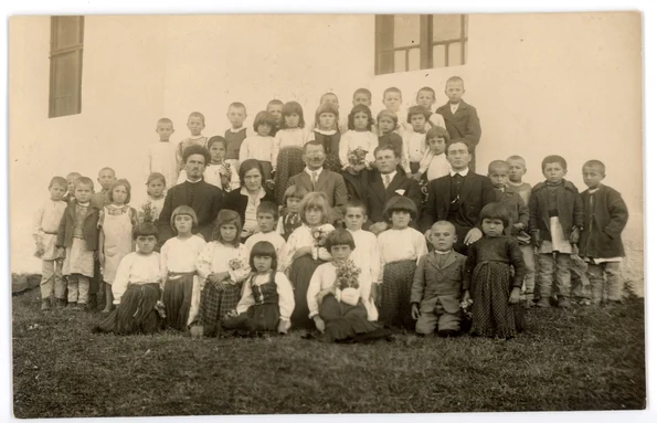 Fotografie din Caietele „Gheorghe Cernea” (© Muzeul de Etnografie Brașov)
