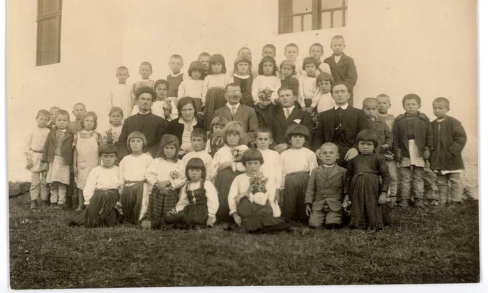 Fotografie din Caietele „Gheorghe Cernea” (© Muzeul de Etnografie Brașov)