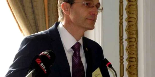 Rectorul Universităţii Babeş-Bolyai