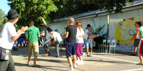 Imagine de la una dintre activităţile deţinuţilor de la Tichileşti. FOTO: Nicoleta Butnaru