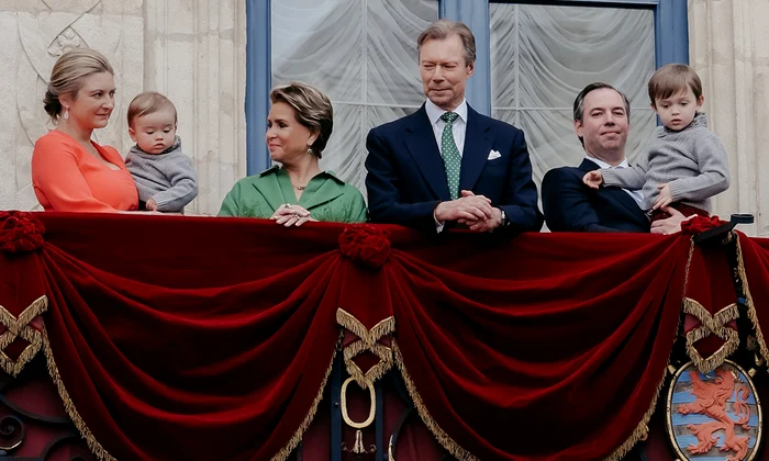 Marele Duce Henri, Marea Ducesa Maria Teresa, Marele Duce Guillaume, Marea Ducesa Stephanie, Printul Charles si Printul Francois   FOTO Kary Barthelmey, Maison du Grand Duc (1) jpg