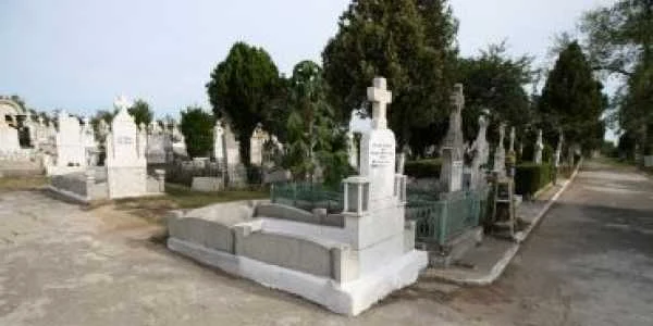 Constanţa: Profanare de morminte la Cernavodă