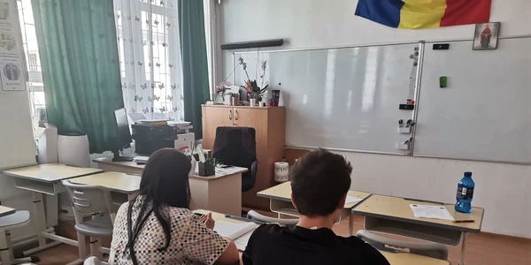 completare optiuni liceu fisa inscriere   foto alina mitran (2) jpg