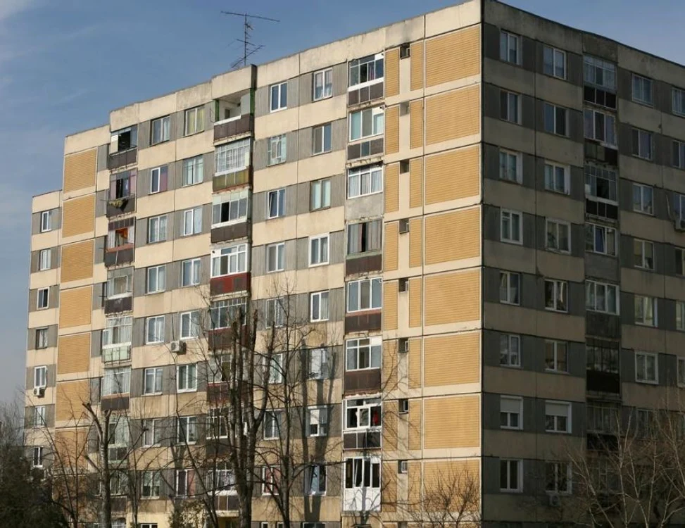 
    Se vor aplica penalizări nu vor  mai mari de 0,2% pentru fiecare zi de întârziere  