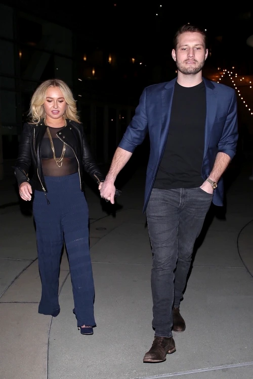 1 hayden panettiere brian hickerson bataie in strada la los angeles 1 jpg jpeg