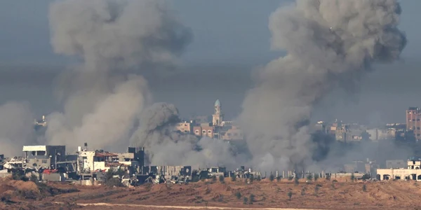 Bombardamente in nordull Fasiei Gaza FOTO EPA EFE jpg