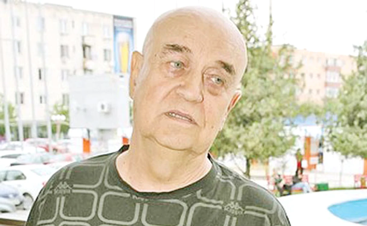Benone Sinulescu la debut