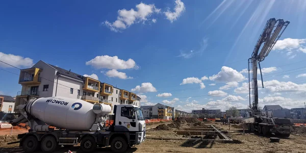 A început construcția McDonaldsului de la Dumbrăvița FOTO Ștefan Both