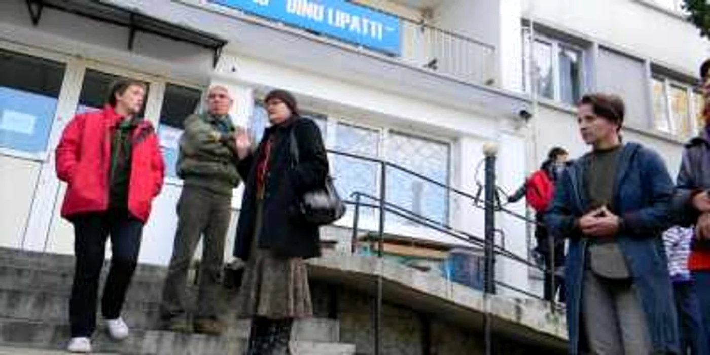 Profesorii nu vor fi plătiţi pentru perioada cât sunt în grevă