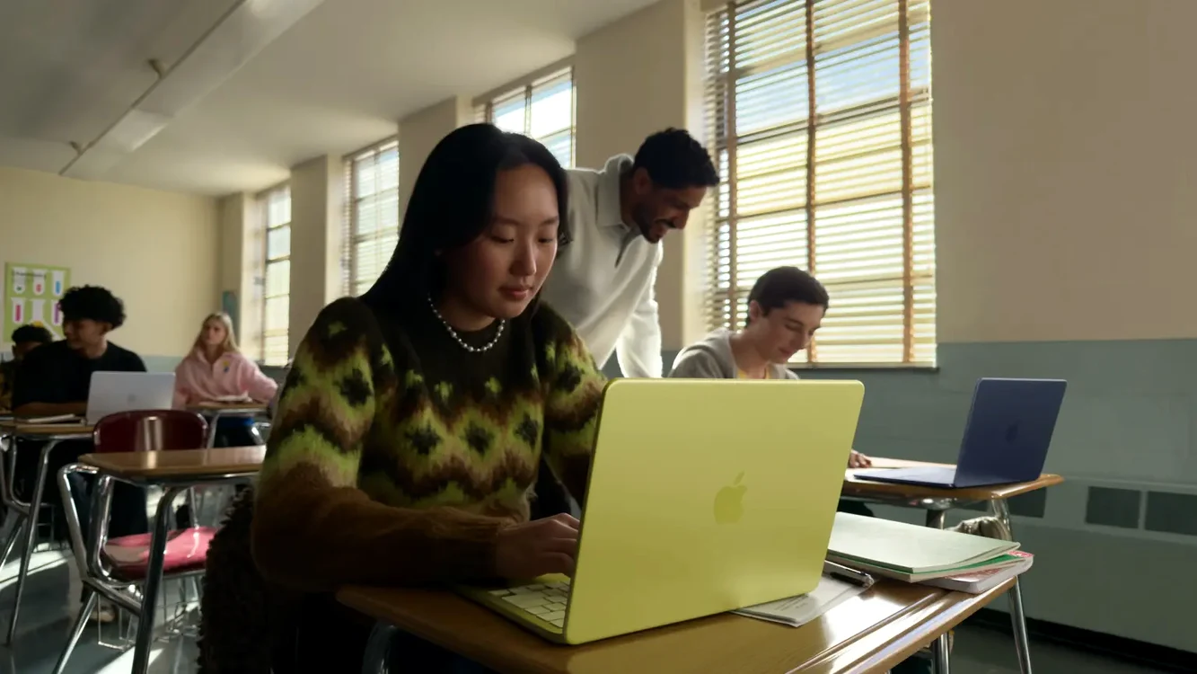 Apple lansează MacBook Neo: este cel mai ieftin laptop din istoria companiei.