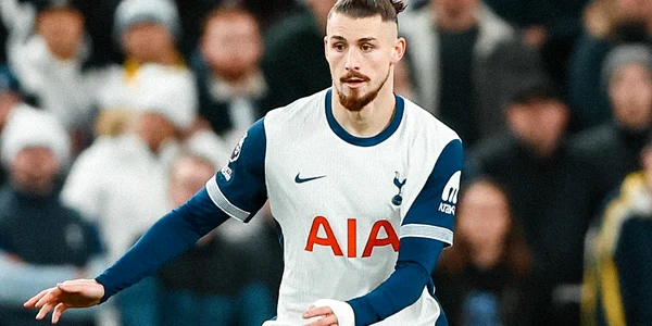 radu dragusin foto facebook tottenham hotspur jpg