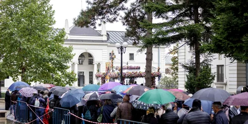 Pelerinajul Sfânta Parascheva 2025 de la Iași debutează cu vreme capricioasă Foto Doxologia