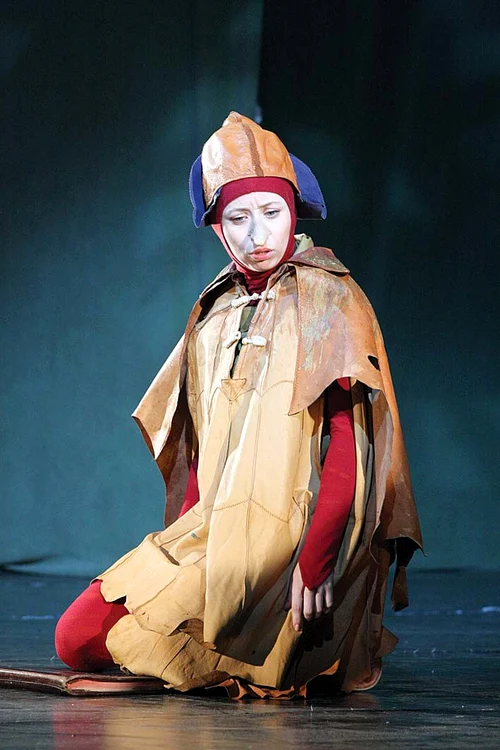 În rolul lui  Pinocchio,  la Teatrul  Ion Creangă