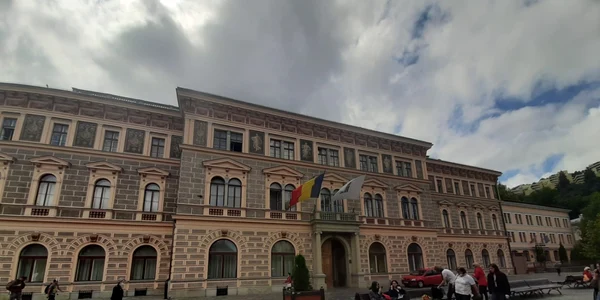 Universitatea Transilvania mai aşteaptă încă peste 2.000 de studenţi FOTO Ioan Buciumar
