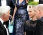 Prințesa Charlene în rochie Jenny Packham și Prințul Albert de Monaco, de vorbă cu Richard Gere.