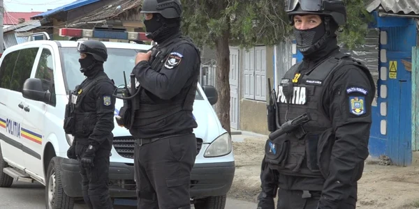 murgeni politisti mascati