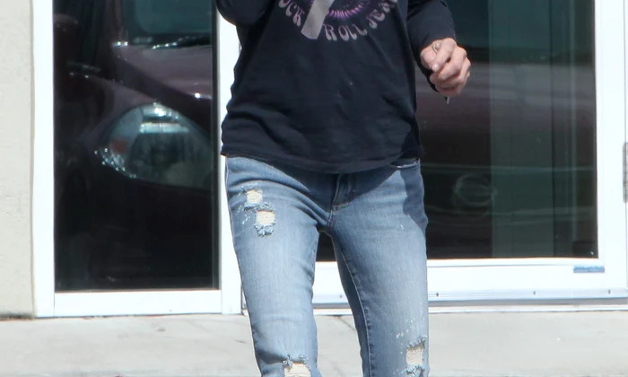 EXCLUSIVE: Mariah Carey's sister is still working as a prostitute heartbreakingly seeking out doctors because she is reportedly seriously ill with liver cancer jpeg