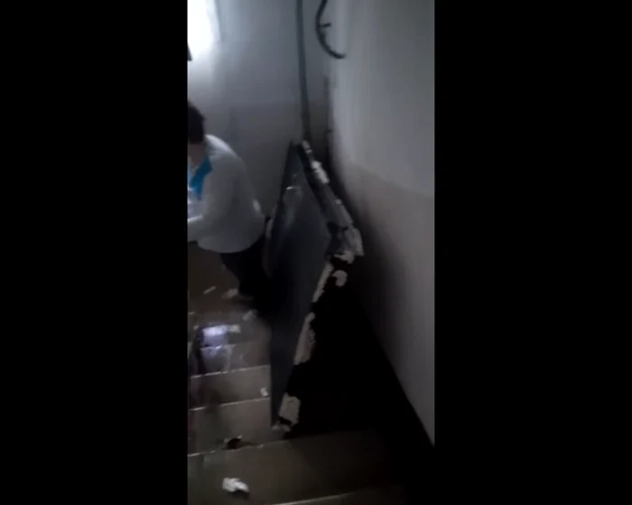 Locatarii s-au autoevacuat. FOTO captură Fii informat Umbrărești
