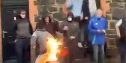 protestar irlanda de nord autoincendiat, captura video jpg