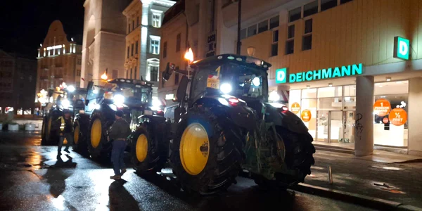 Protestul tractoriștilor în centrul Timișoarei FOTO Ștefan Both