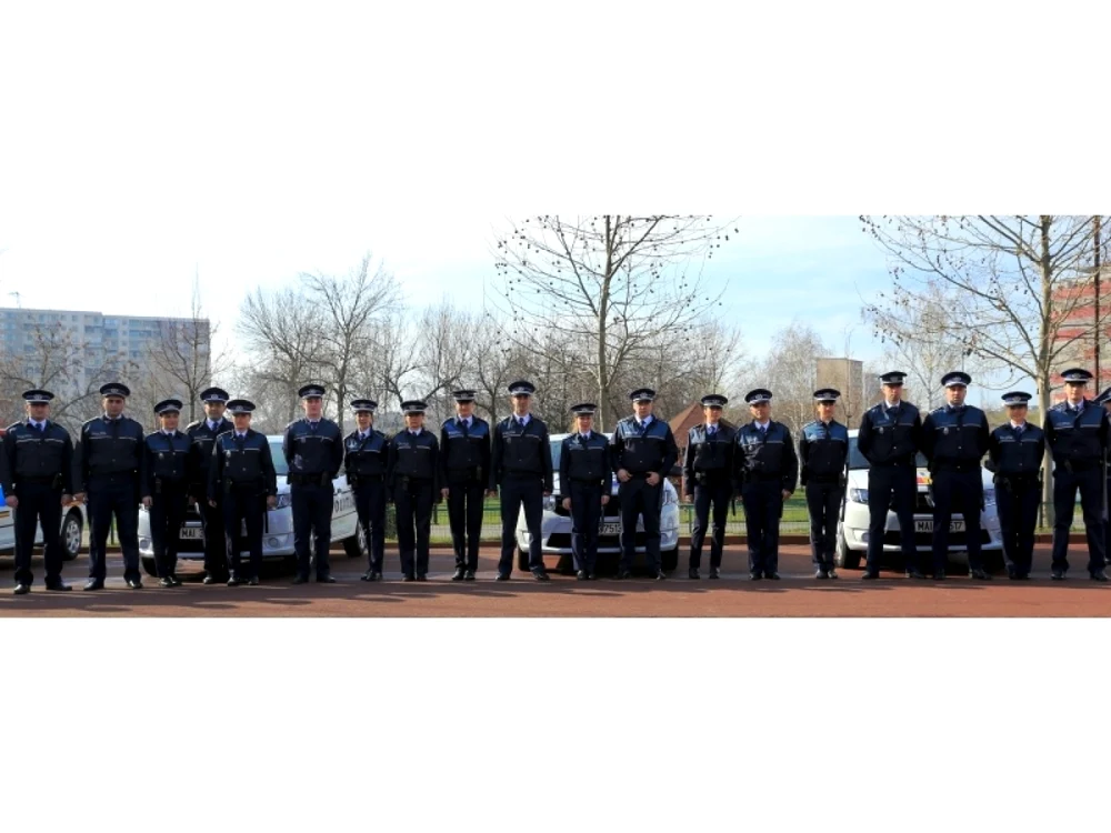 Poliţia Română a scos la bătaie 1.853 de locuri de agenţi de ordine publică FOTO IGPR