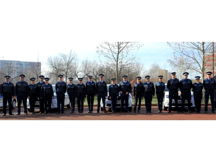 Poliţia Română a scos la bătaie 1.853 de locuri de agenţi de ordine publică FOTO IGPR