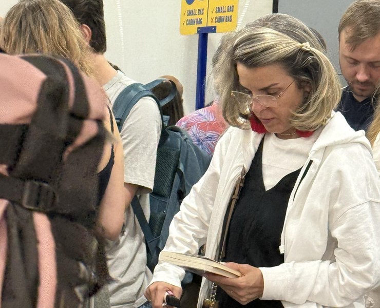Cristela Georgescu dă plaiurile românești pe vacanța în Grecia. „Suveraniști de carton, își fac concediile în Europa aia pe care o hulesc”