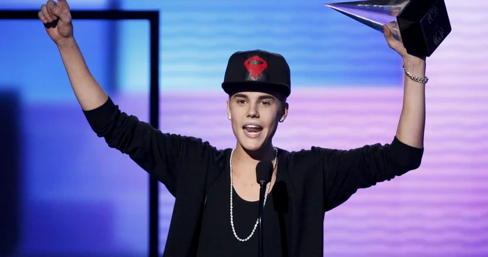 Bieber a fost marele câştigător de la American Music Awards (AMA) 2012. FOTO Reuters