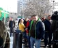 Imagine de la protestul ad-hoc de solidaritate pentru micuţul Ayan Mutu din Râmnicu Vâlcea greşit diagnosticat la Spitalul Judeţean Vâlcea Foto