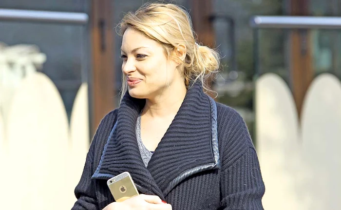 
    Valentina Pelinel (35 de ani) este însărcinată în nouă luni cu copilul lui Cristi Borceafoto: Click!  