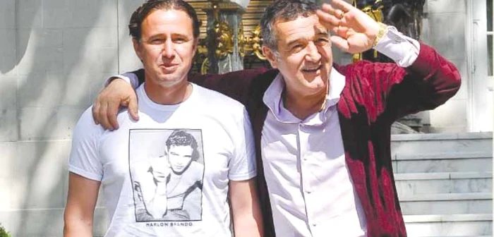 Gigi Becali i-a urat "Drum bun" lui Reghecampf