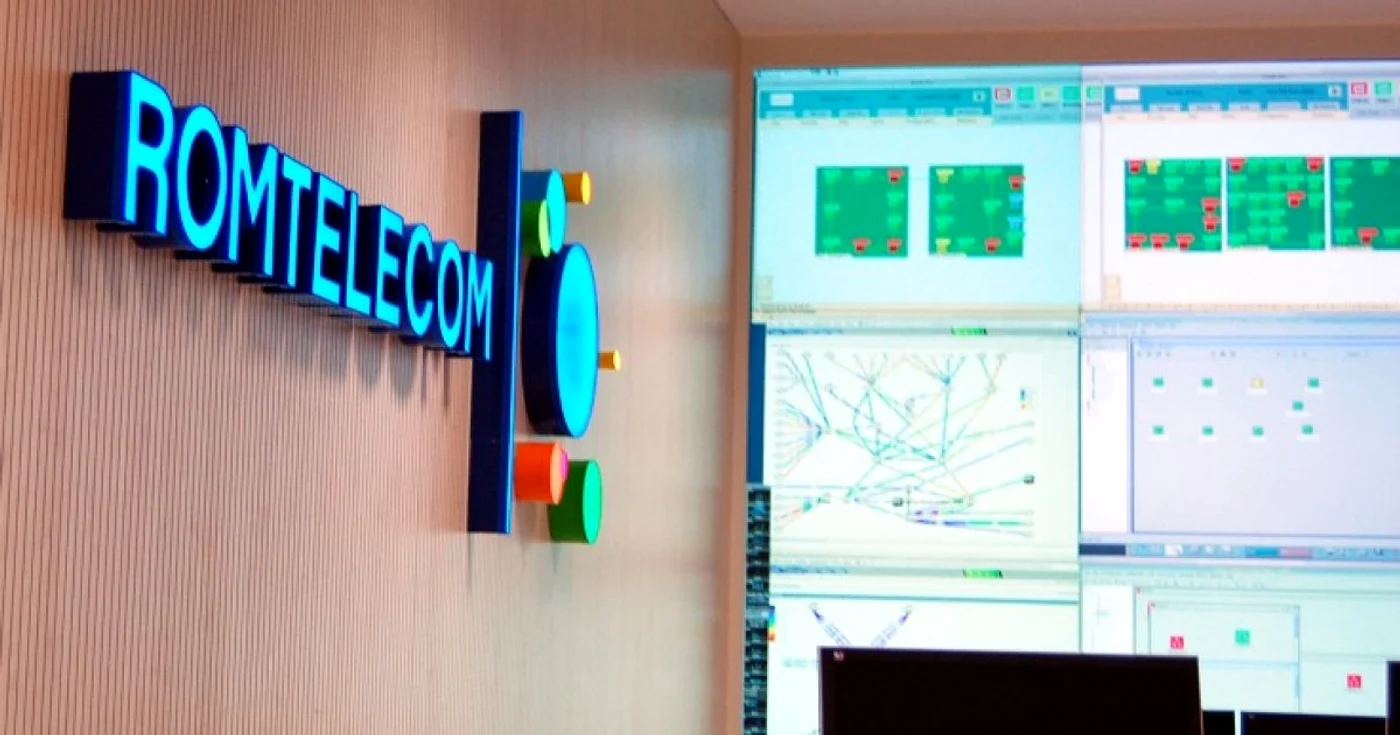 Statul român este acţionar minoritar la Romtelecom, controlând 46% din companie