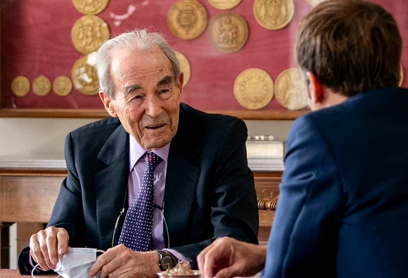 Robert Badinter (foto: Twitter / Emmanuel Macron)