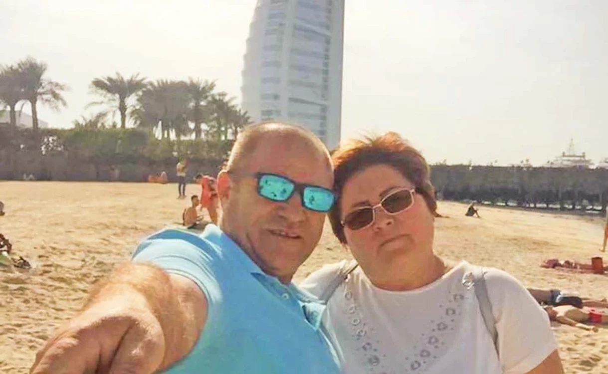 
    Fermierul şef de la „Ferma vedetelor a ajuns cu soţia şi pe lângă Burj al Arab   