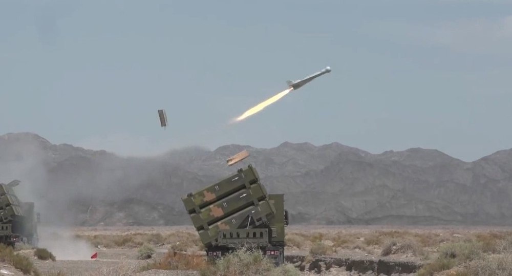 Armata chineză a publicat imagini cu drona Dragonul Zburător în acțiune
