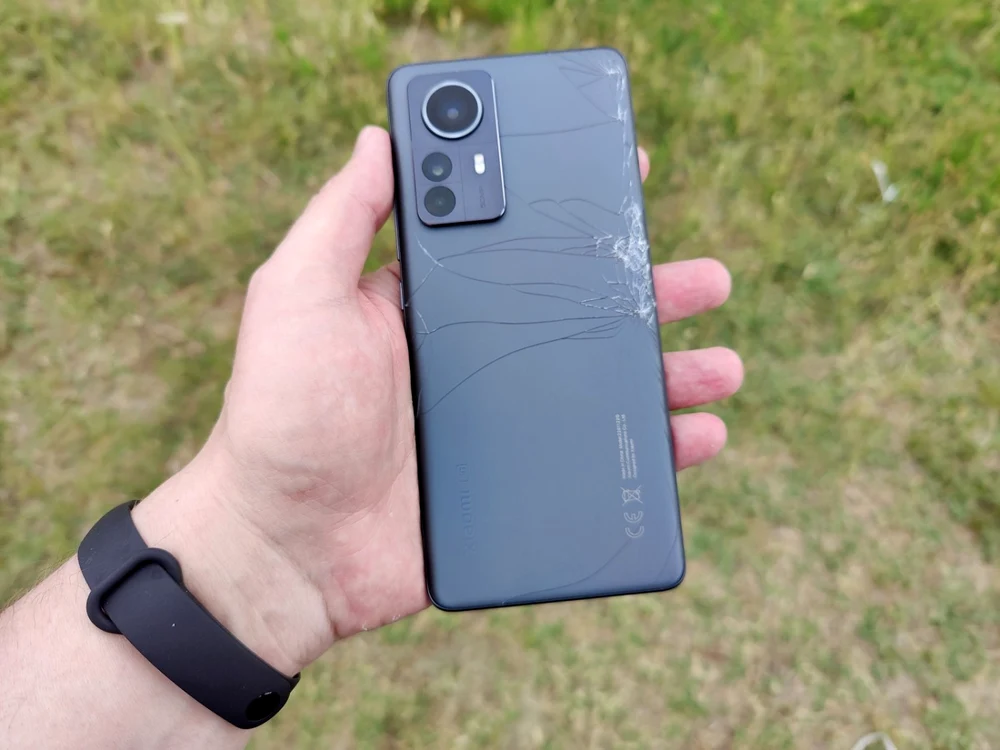 Xiaomi 12 Pro FOTO Adrian Pogîngeanu
