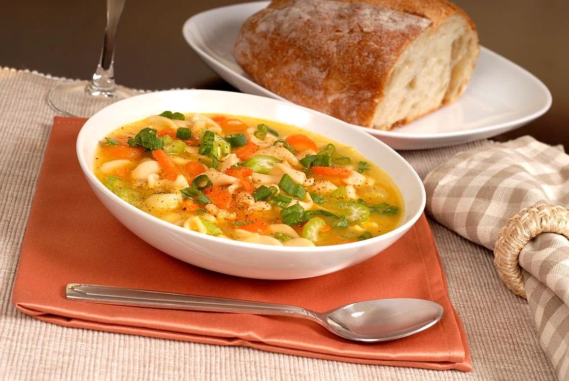 ciorba de legume si paste  cu smantana jpeg