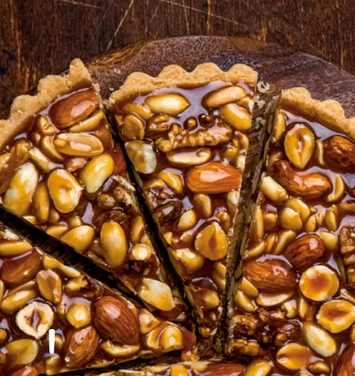 tarta cu nuci si caramel jpg