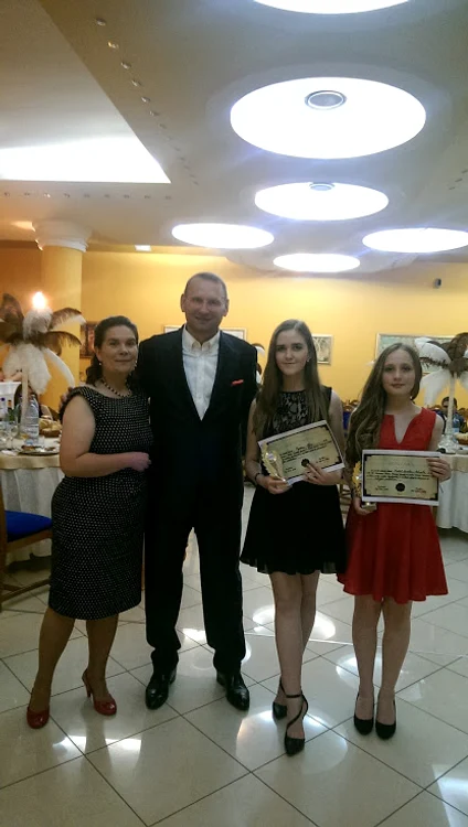 Viorel Cataramă a oferit premii de peste 10.000 de lei celor mai buni elevi din Bacău