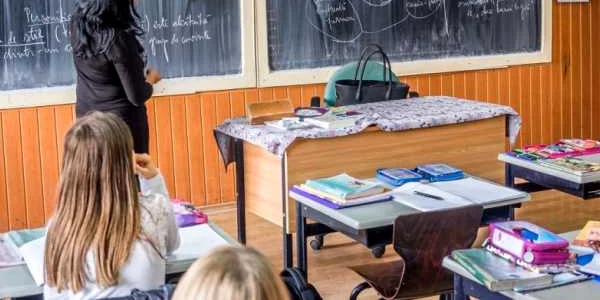 scoli profesori 
