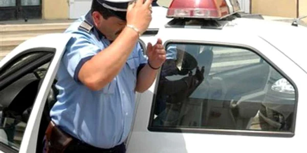 Neamţ: Poliţist acuzat că a ameninţat un şofer - Revista presei locale