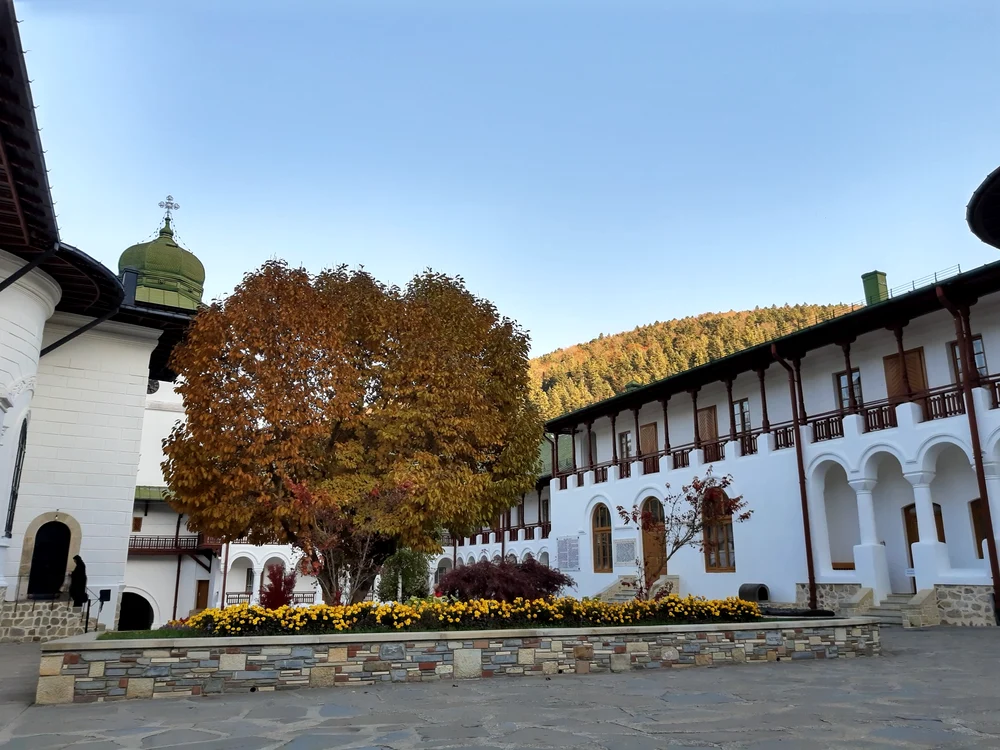 Mănăstirea Agapia FOTO Ținutul Zimbrului