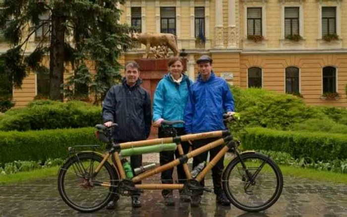 Primarul George Scripcaru, Ewa Gruszyk şi Roland Kloss FOTO Andrei Paul