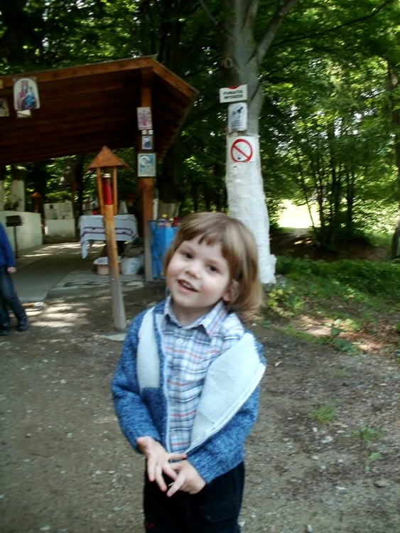 felicia Anghel postează fotografii cu Ionuţ fericit