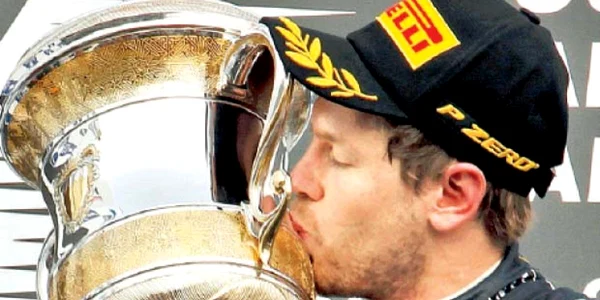 Sebastian Vettel a obţinut în Bahrain prima victorie din acest an în Formula 1