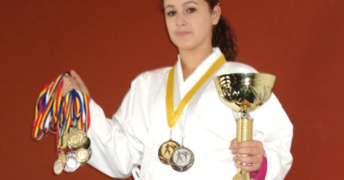 Bacău: Andreea Margaş: Karateka de aur a Bacăului (PORTRET)