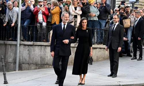 Regele Felipe și Regina Letizia la înmormântare profimedia 0863483334 jpg